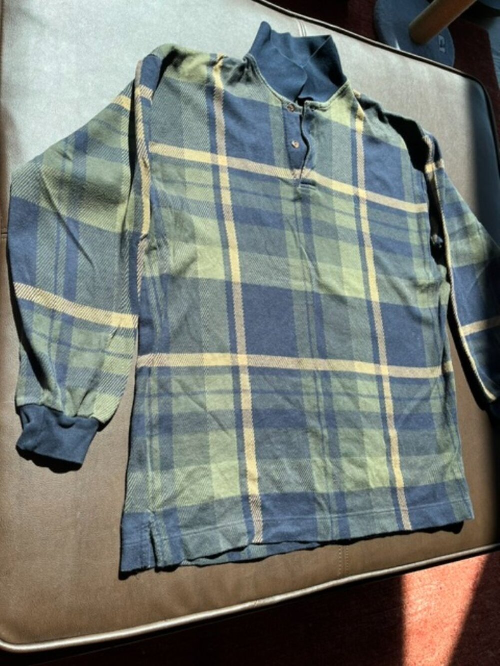 Nautica green, blue, and yellow 100% cotton sweater in men's XL